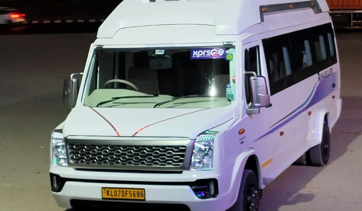 Tempo Traveller 17 seater